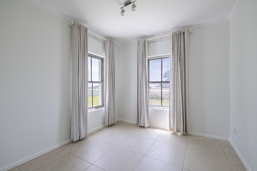 3 Bedroom Property for Sale in Summerstrand Eastern Cape